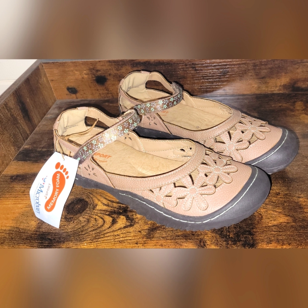 Size 9 jsport by jambu memory foam women shoes.